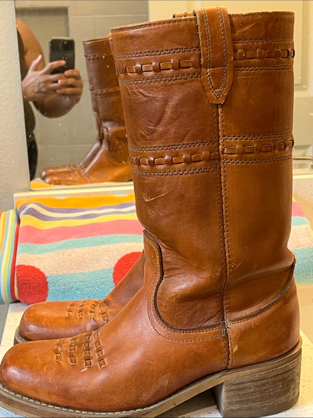 Women’s Tall Leather Heeled Frye campus “like “boots - Picture 7 of 9